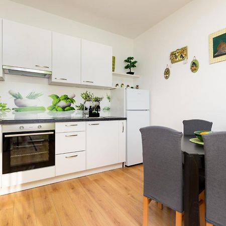 דירות קרק Apartman Volaric מראה חיצוני תמונה
